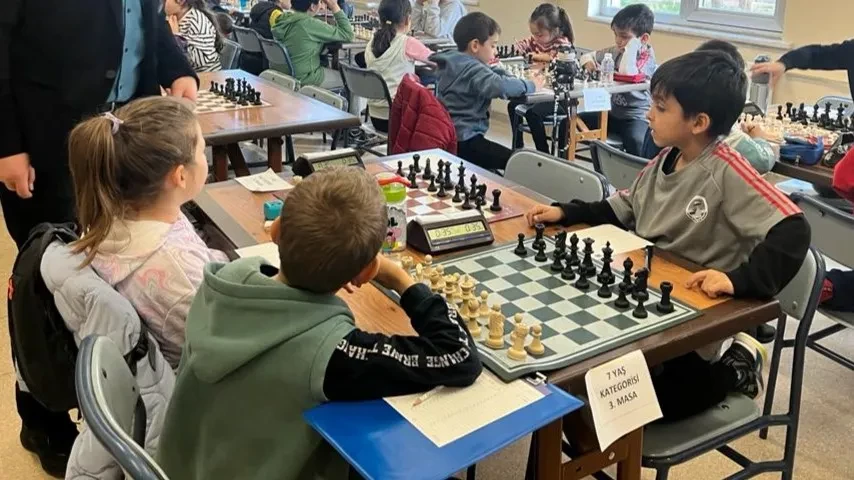 Çanakkale Şehitleri Anma Satranç Turnuvası sona erdi