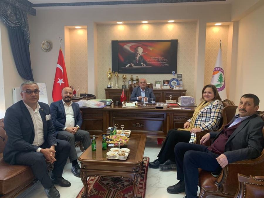 Burcu Köksal ve belediye başkanlarından Başkan Türkmen’e ziyaret