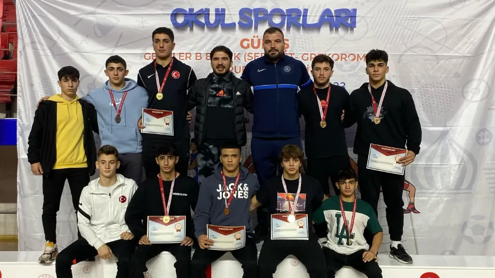 Afyonkarahisar TOHM Sporcuları Güreş Bölge Şampiyonasında Parladı