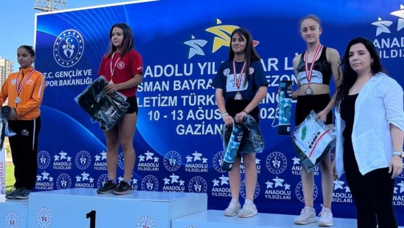 Afyonkarahisarlı genç atlet bronz madalya kazandı