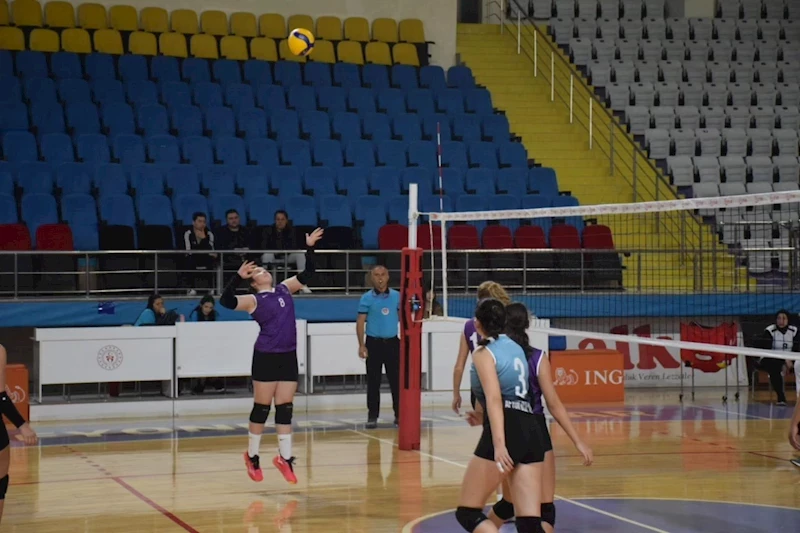 Genç Kızlar Voleybol Müsabakaları Afyonkarahisar