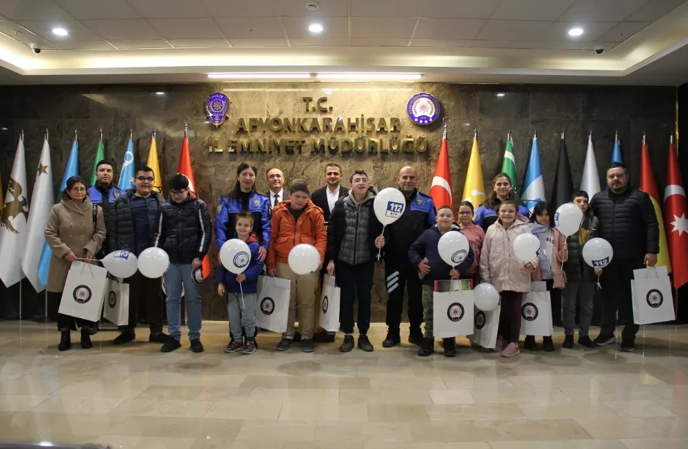 Özel Eğitim Öğrencileri Afyonkarahisar Emniyetinde