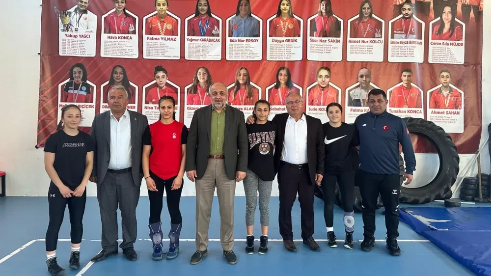 Kasapoğlu: Taşoluk Milli Güreşçiler Yetiştiren Bir Fabrika 