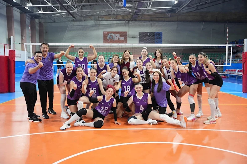 Afyon Yüntaş Voleybol Takımı Finale Yükseldi