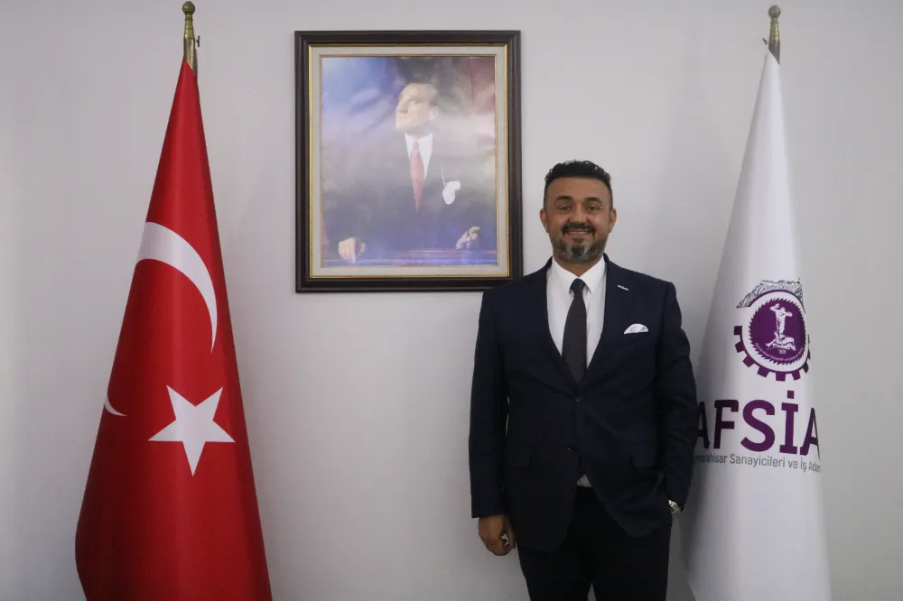 KADİR SAYIN’DAN 19 MAYIS ATATÜRK