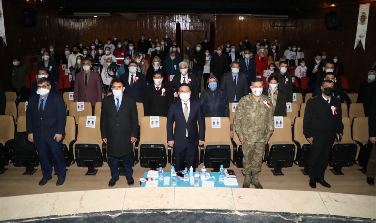 Vali Çiçek, RP Hastalığına dikkat çekmek için düzenlenen etkinliğe katıldı